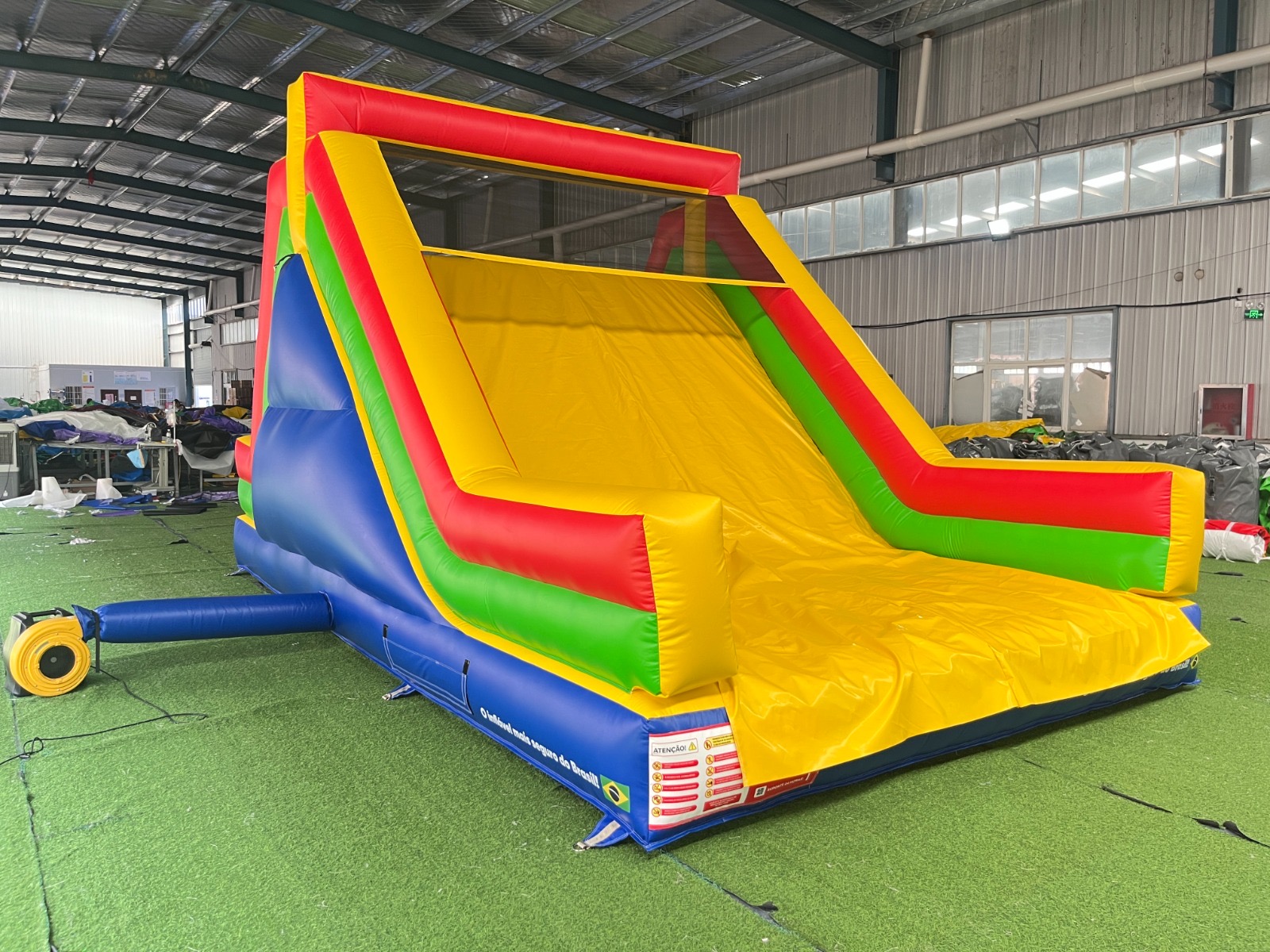 Super Escorrega Gigante — BrinkPark Super Brinquedos